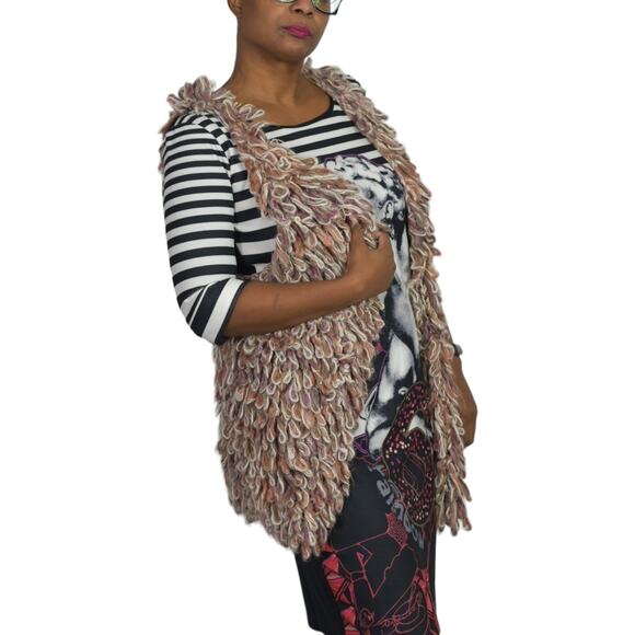 Hand Knit by Dollie Vest Tan Loop Yarn Alpaca Chunky Shaggy Wearable Art Large - Picture 14 of 15